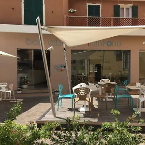 Hotel Franzone, Tovo San Giacomo